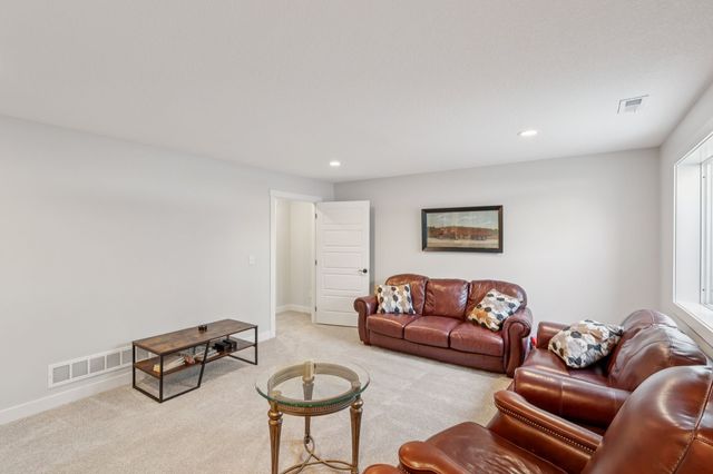 745 SE Mesa Drive, Waukee, IA 50263