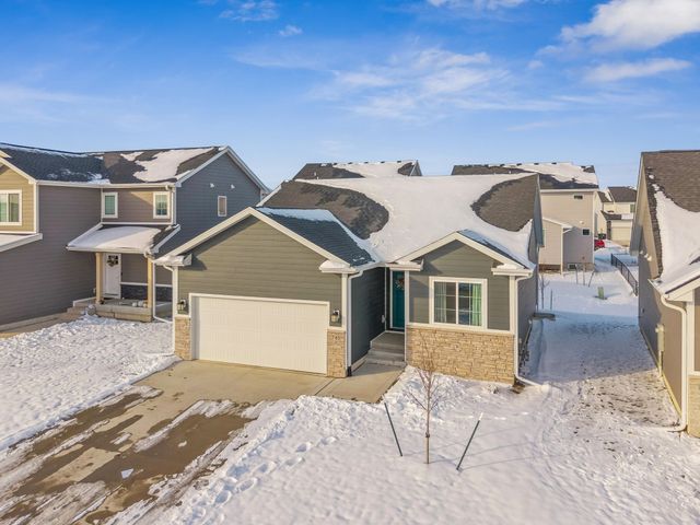 745 SE Mesa Drive, Waukee, IA 50263
