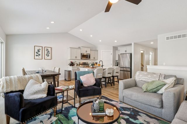 745 SE Mesa Drive, Waukee, IA 50263