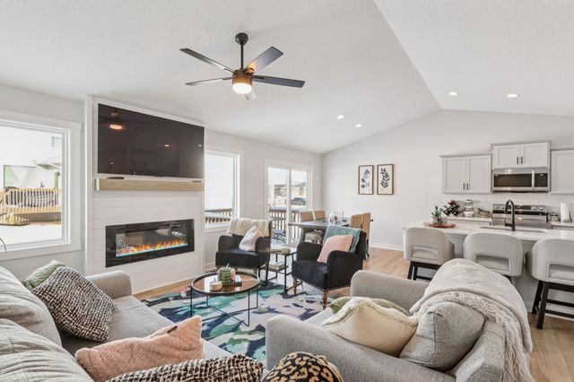 745 SE Mesa Drive, Waukee, IA 50263