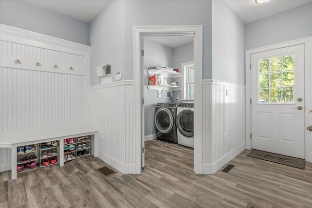 4 Lost Brook Trl, Walpole, MA 02081