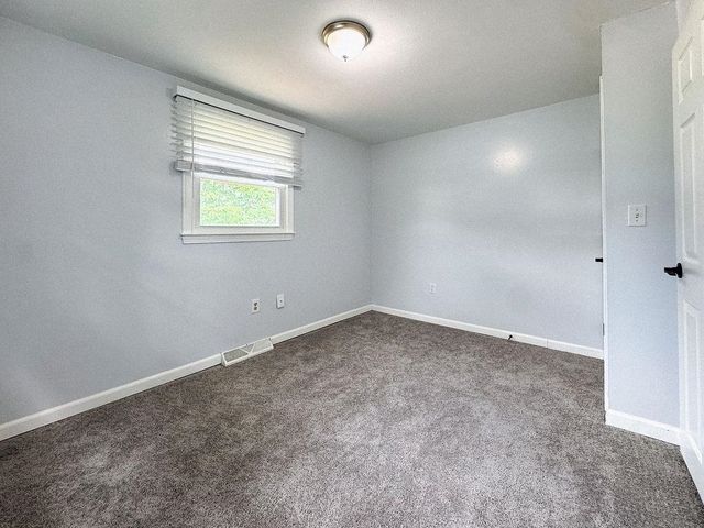 78 Langholm Drive, Nashua, NH 03062
