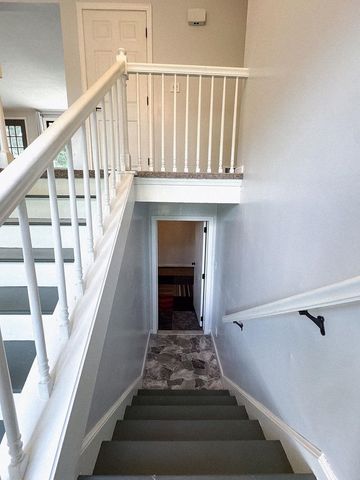 78 Langholm Drive, Nashua, NH 03062