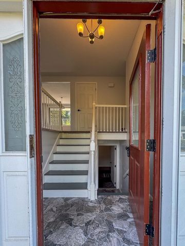 78 Langholm Drive, Nashua, NH 03062