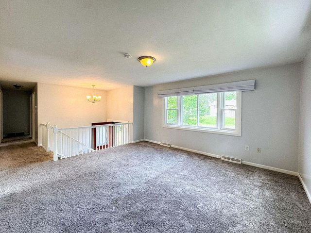 78 Langholm Drive, Nashua, NH 03062
