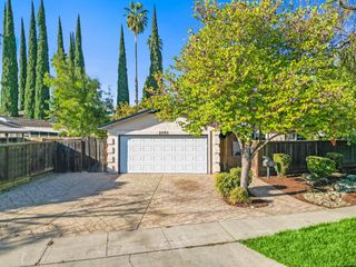 2051 Edgebrook Dr, Modesto, CA 95354