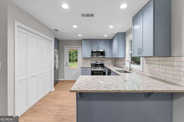 91 Water Spaniel Lane, Carrollton, GA 30116