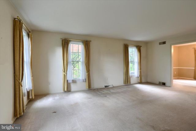 2919 ARCONA ROAD, Mechanicsburg, PA 17055