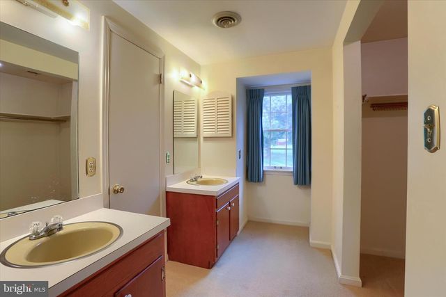 2919 ARCONA ROAD, Mechanicsburg, PA 17055