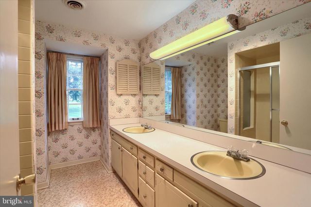 2919 ARCONA ROAD, Mechanicsburg, PA 17055