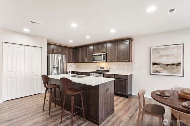 14926 18th Avenue W, Lynnwood, WA 98087