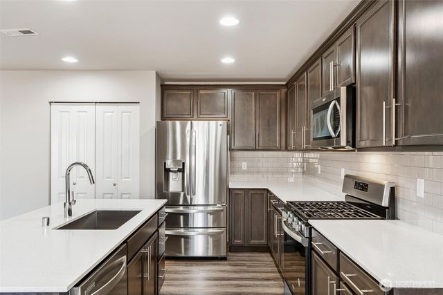 14926 18th Avenue W, Lynnwood, WA 98087