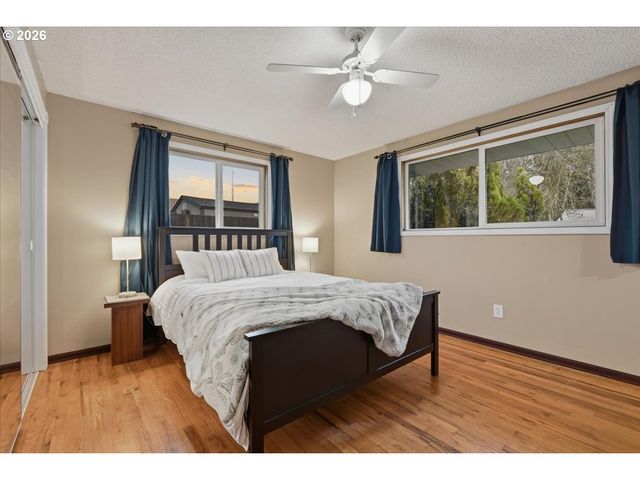 8513 Ne LEWIS Dr, Vancouver, WA 98662