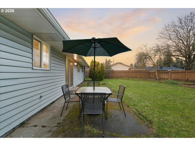 8513 Ne LEWIS Dr, Vancouver, WA 98662