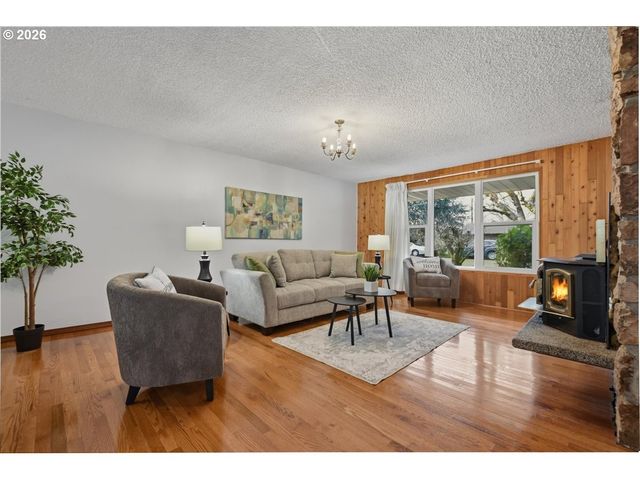 8513 Ne LEWIS Dr, Vancouver, WA 98662