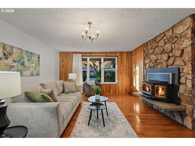 8513 Ne LEWIS Dr, Vancouver, WA 98662