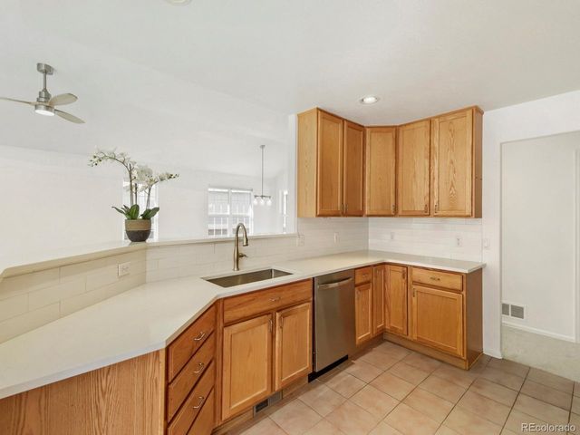 23782 E Kettle Pl, Aurora, CO 80016