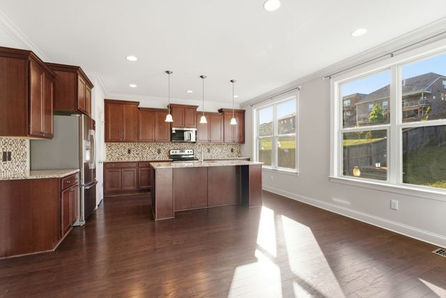 5344 Highland Place Way, Hermitage, TN 37076