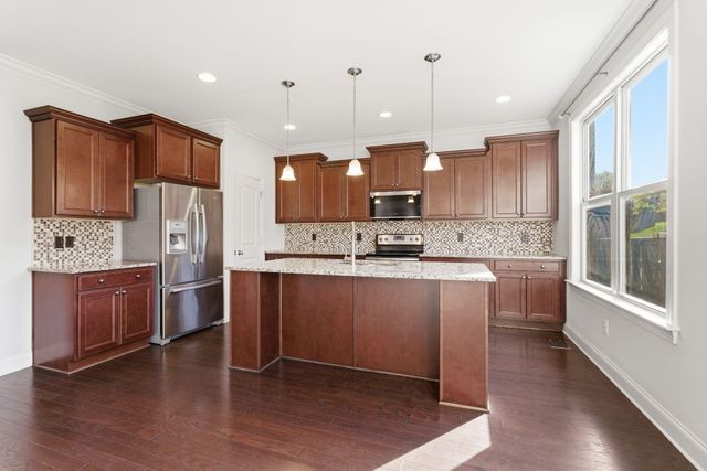 5344 Highland Place Way, Hermitage, TN 37076