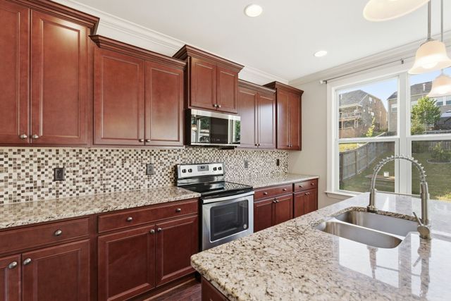5344 Highland Place Way, Hermitage, TN 37076