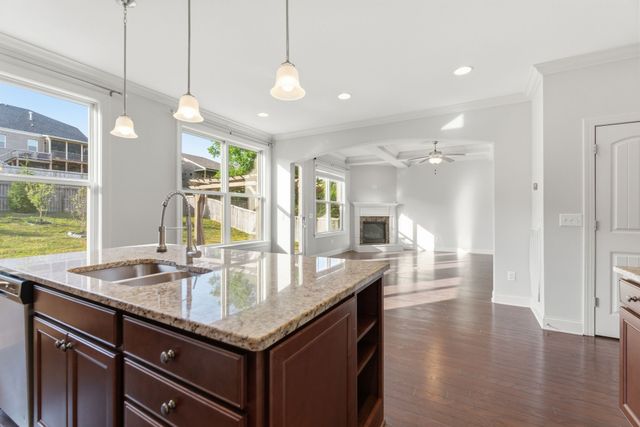 5344 Highland Place Way, Hermitage, TN 37076