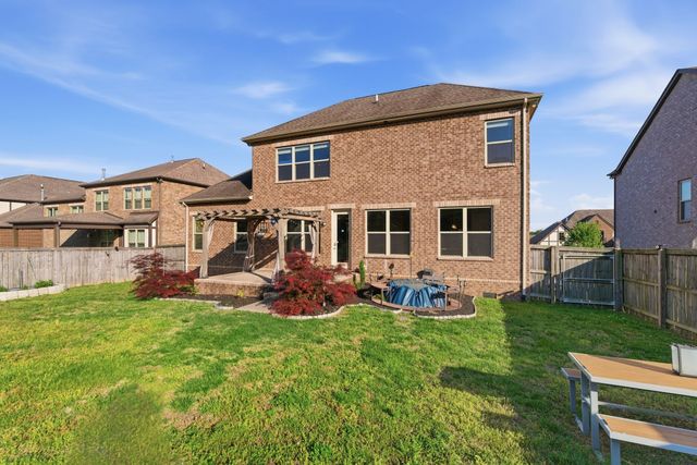 5344 Highland Place Way, Hermitage, TN 37076