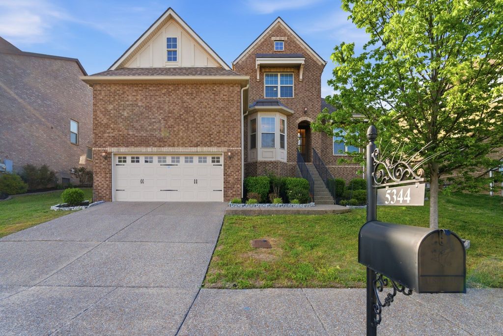 5344 Highland Place Way, Hermitage, TN 37076