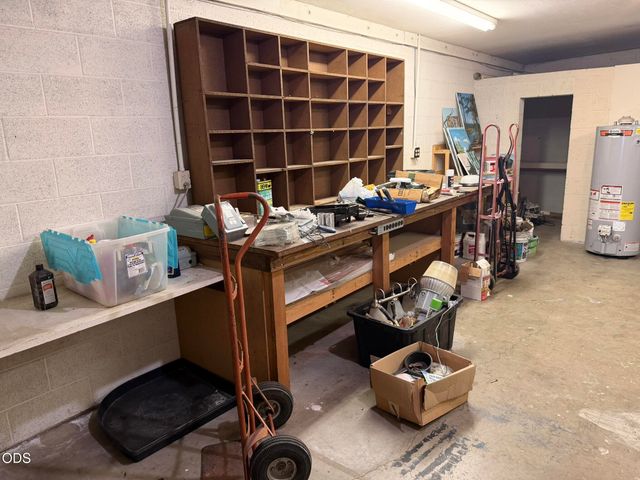 55 S 2nd Street, Central Point, OR 97502