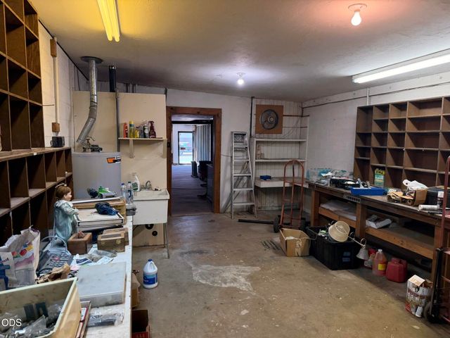 55 S 2nd Street, Central Point, OR 97502