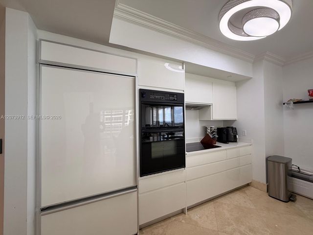 1830 S Ocean Drive 2108, Hallandale Beach, FL 33009