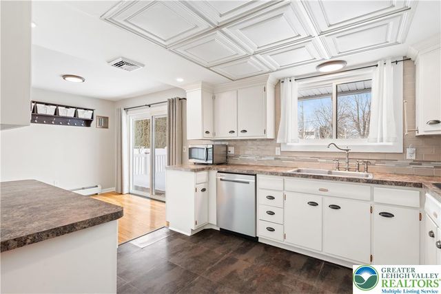 621 Arndt Road, Forks Twp, PA 18040