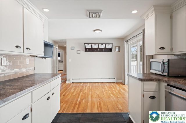 621 Arndt Road, Forks Twp, PA 18040