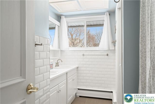 621 Arndt Road, Forks Twp, PA 18040