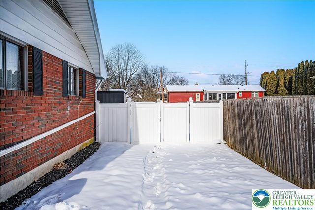 621 Arndt Road, Forks Twp, PA 18040