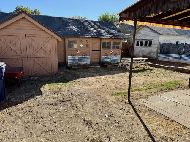 2708 E NORA Ave, Spokane, WA 99207