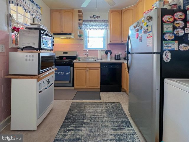 1129 INGLESIDE AVE, Baltimore, MD 21207