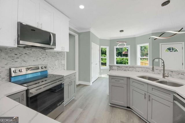 3439 Twin Village Court, Snellville, GA 30039