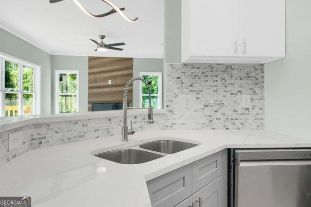 3439 Twin Village Court, Snellville, GA 30039