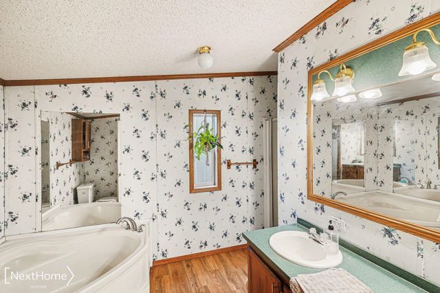 5720 Chambers Road, Mayville, MI 48744