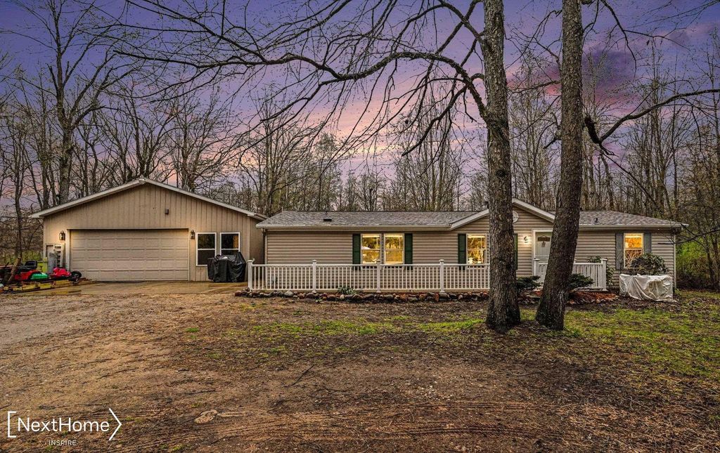 5720 Chambers Road, Mayville, MI 48744