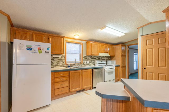 2244 Buckingham Lane, Mounds View, MN 55112