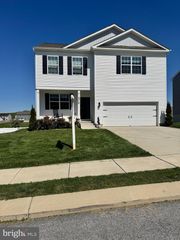 4310 BRENT DR, Spring Grove, PA 17362