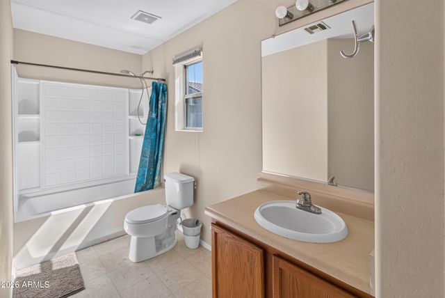 7950 W WILLETTA Street, Phoenix, AZ 85043