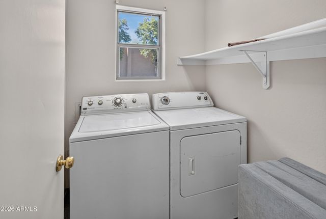 7950 W WILLETTA Street, Phoenix, AZ 85043