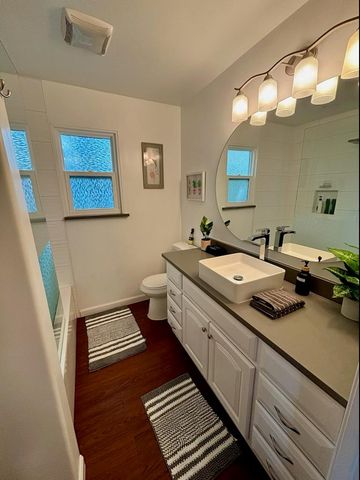 2412 Thornton RD B, Austin, TX 78704
