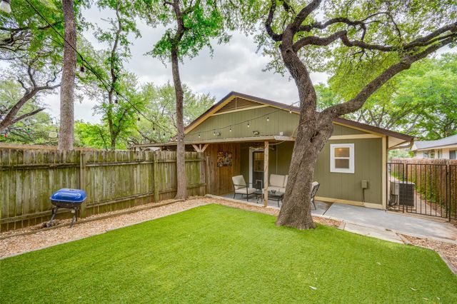 2412 Thornton RD B, Austin, TX 78704