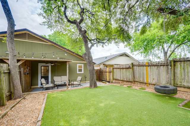 2412 Thornton RD B, Austin, TX 78704