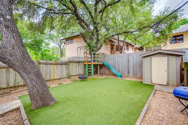 2412 Thornton RD B, Austin, TX 78704