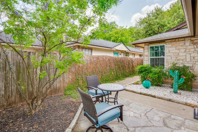 2412 Thornton RD B, Austin, TX 78704