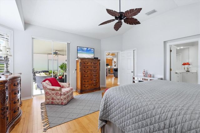 8025 HAMPTON COURT, University Park, FL 34201